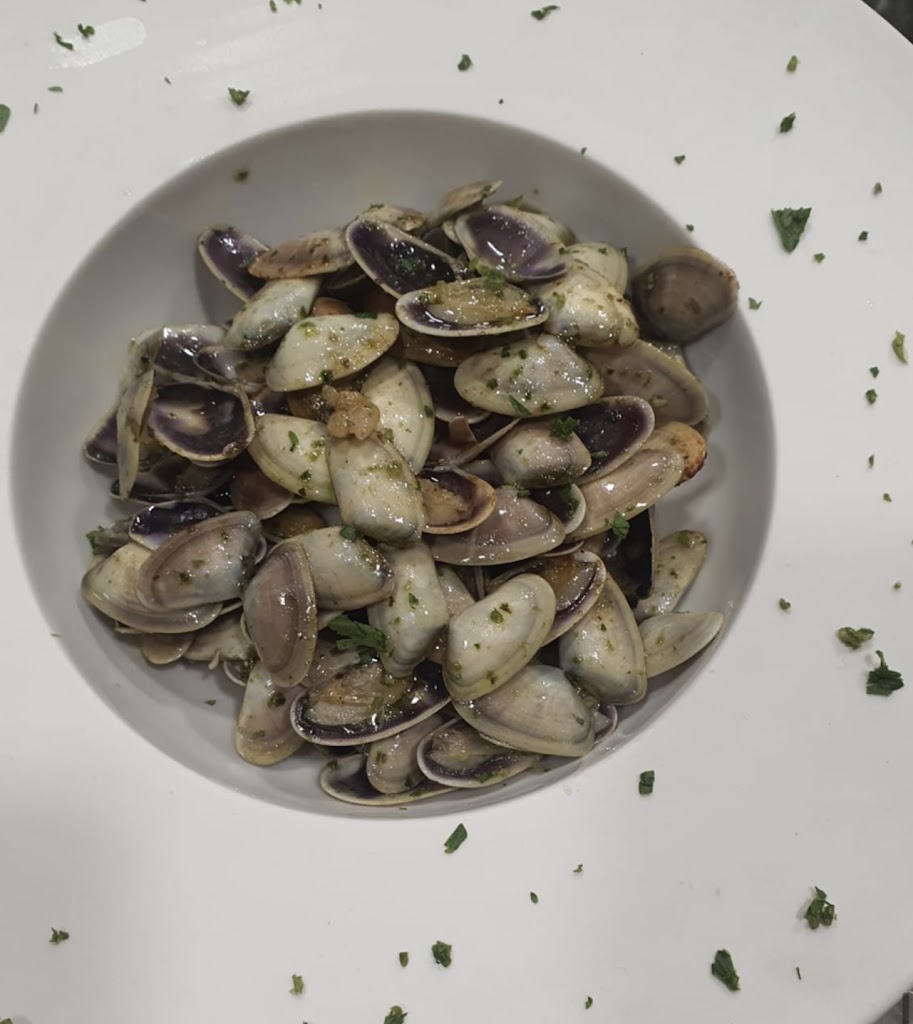 Can Blanc — Comida y bebida