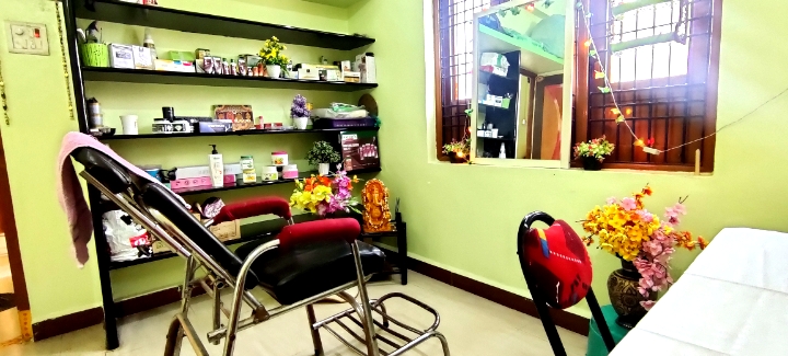Yuvanshi Beauty Parlour