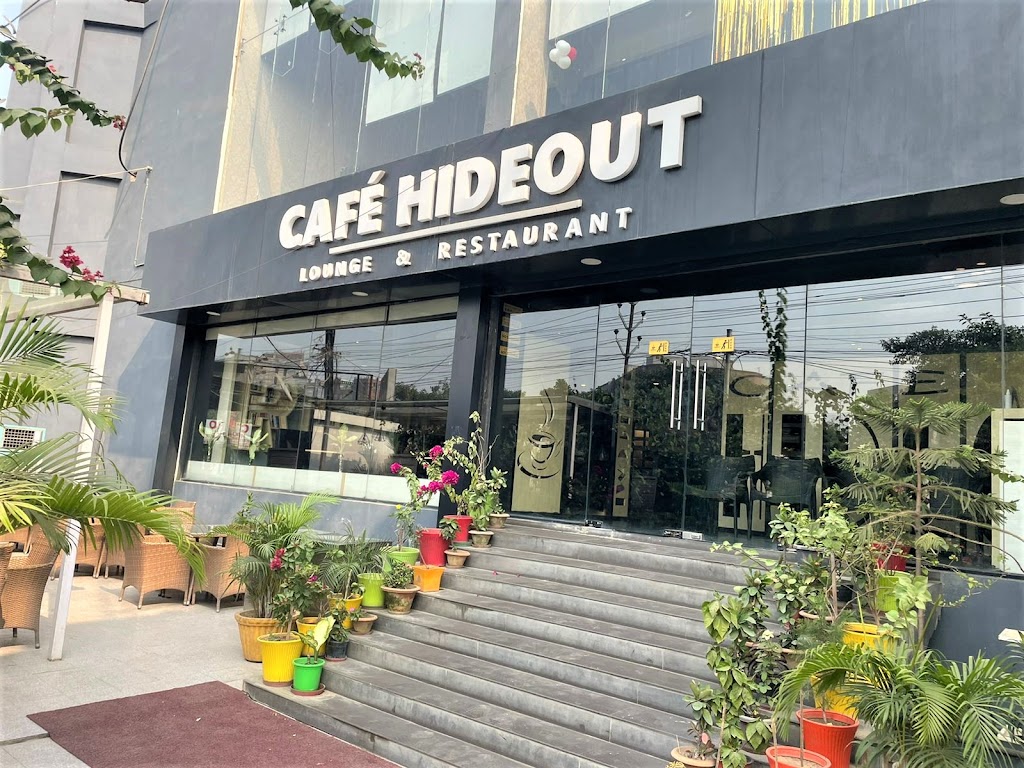 Cafe Hideout