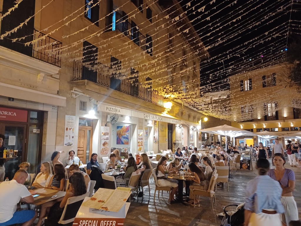 Sa Placa Restaurant — Ambiente