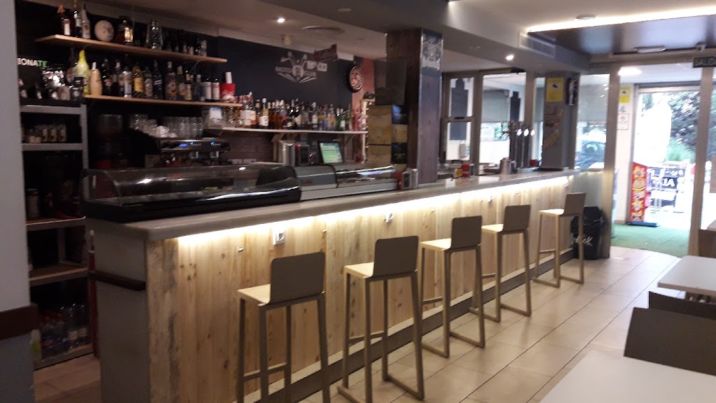 ADN Cafe, Bar, Tapas