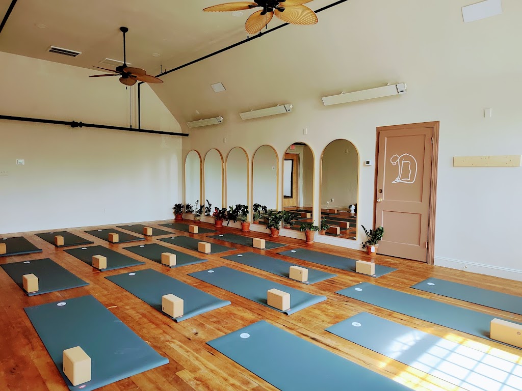  Evolve Yoga Knoxville