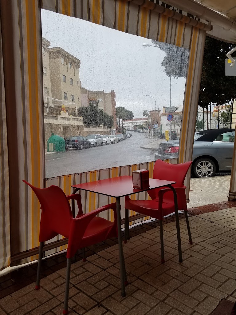 Cafeteria Taperia La Esquinita — Ambiente
