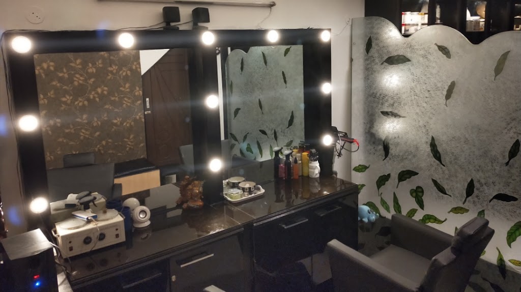 Riya S Beauty Parlour