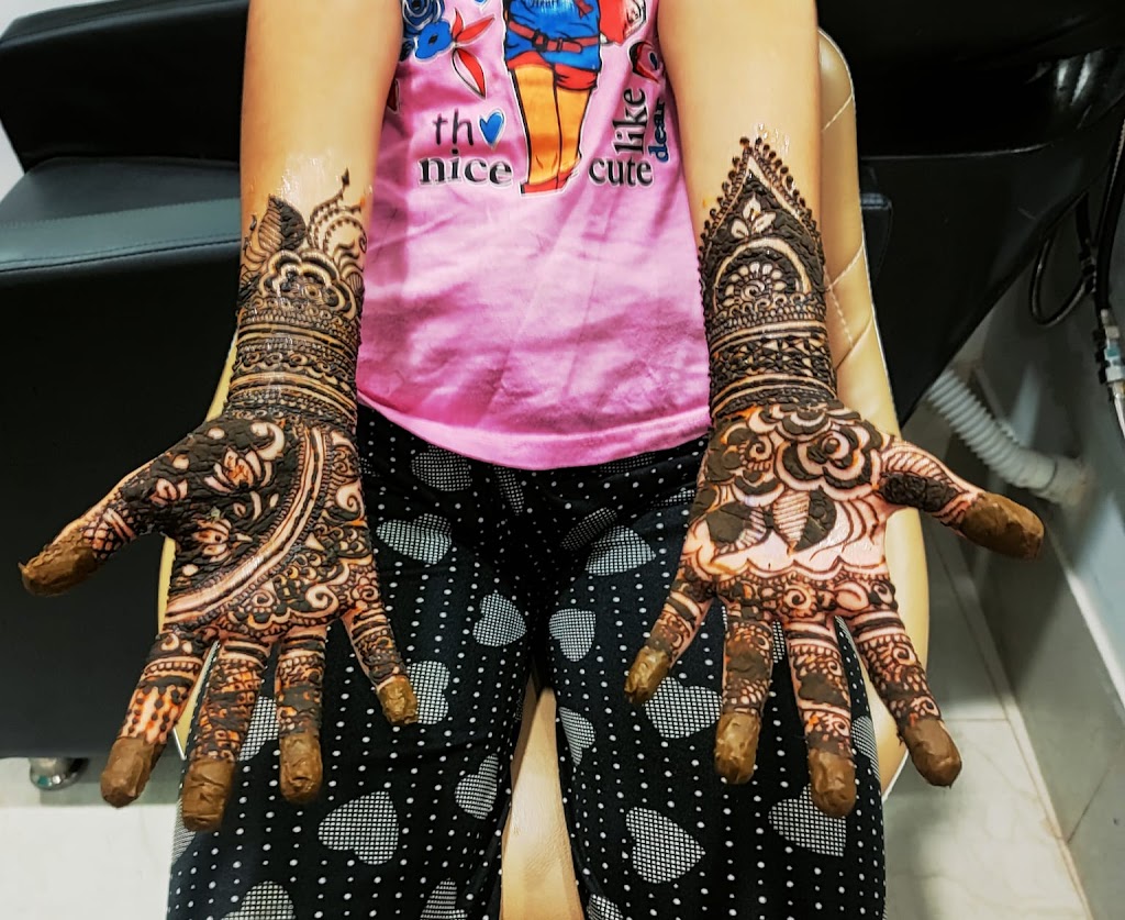 Pinky S Parlour And Makeover