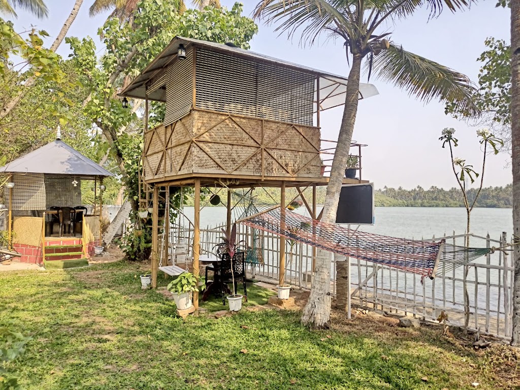 Ashtamudi Dreamstay