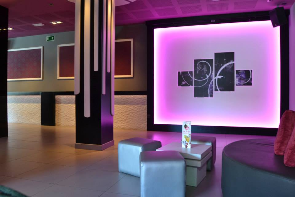 Gallery Cafe & Copas — Del propietario