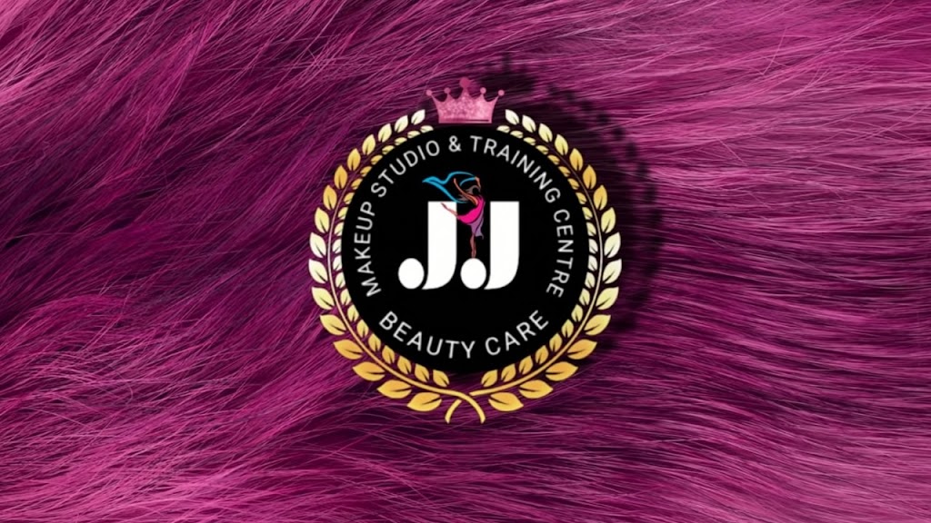 Makeup Artist Jasmine