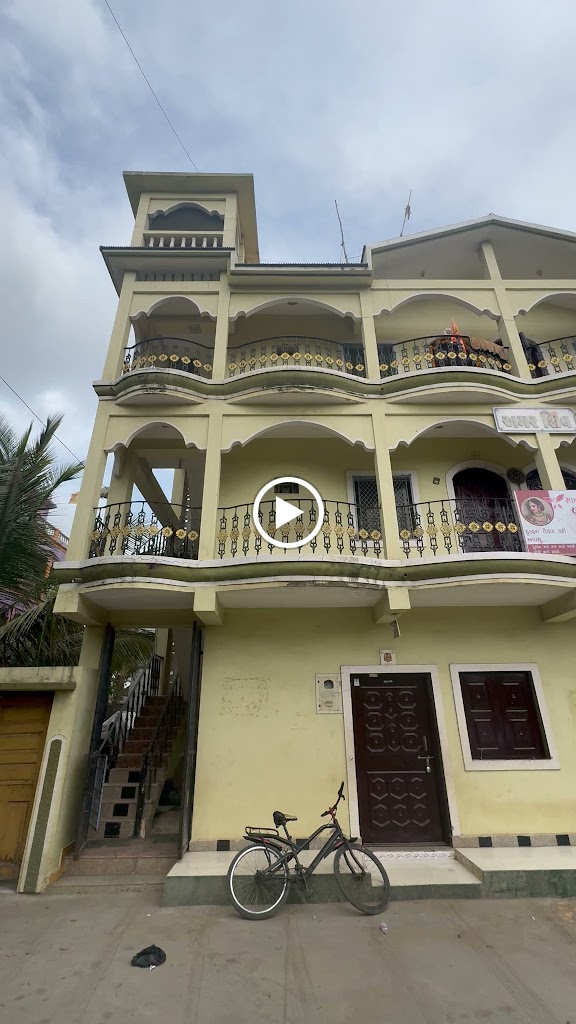 Mansi Manvi Beauty Parlour