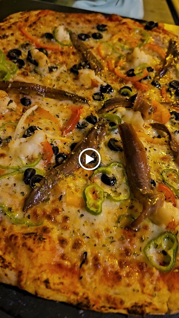 Pizzeria Trozo — Videos