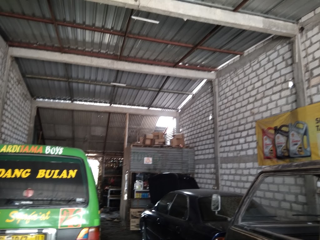 Bengkel Mobil "Mandiri Motor"