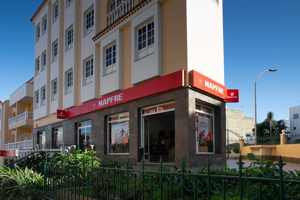 MAPFRE — Exterior