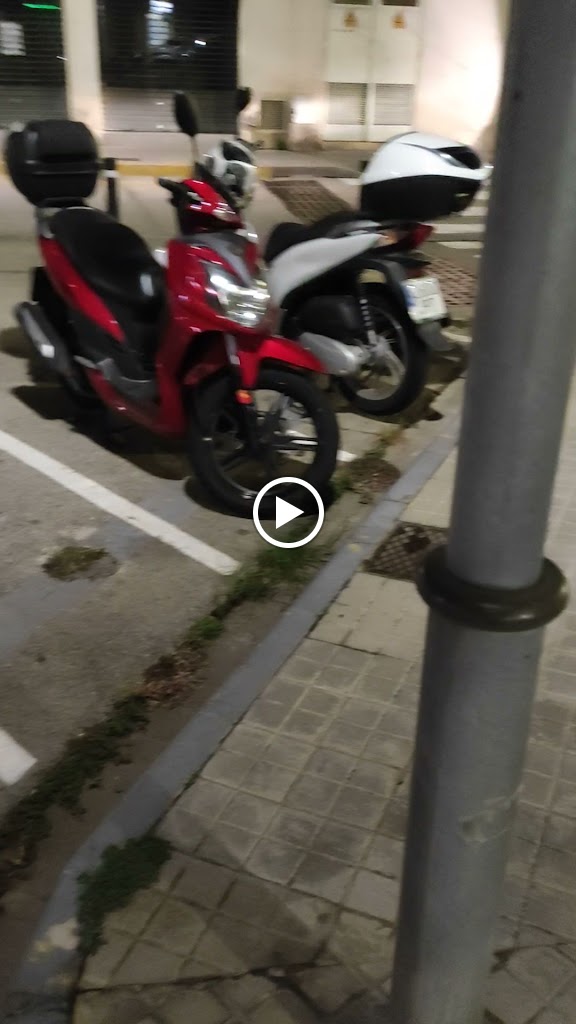 Parquing motos — Videos