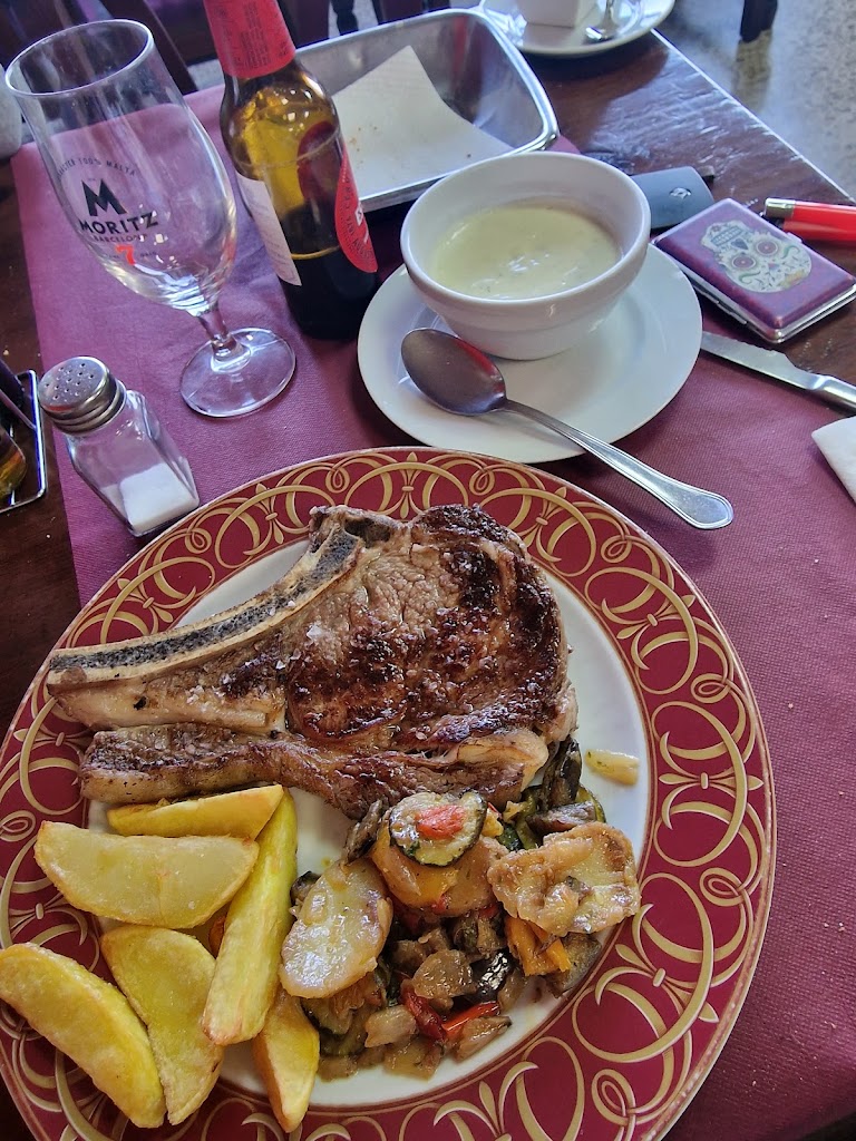 Restaurant Centric Masrampinyo — Comida y bebida