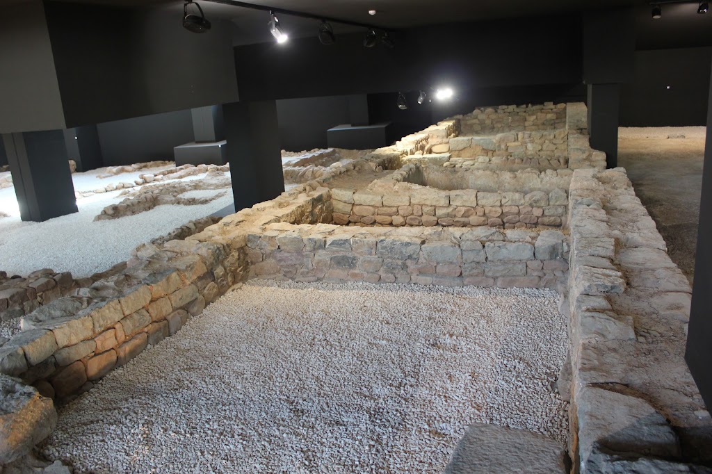 Espacio arqueologico Via del Portico