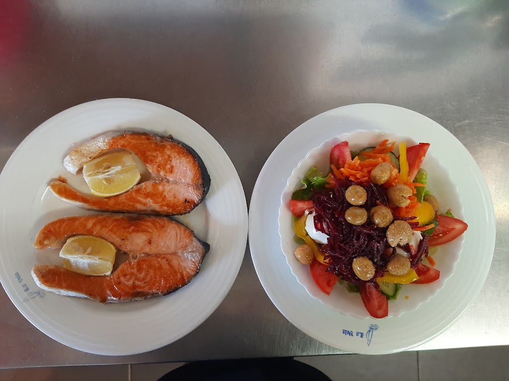 Restaurante la Vela — Comida y bebida