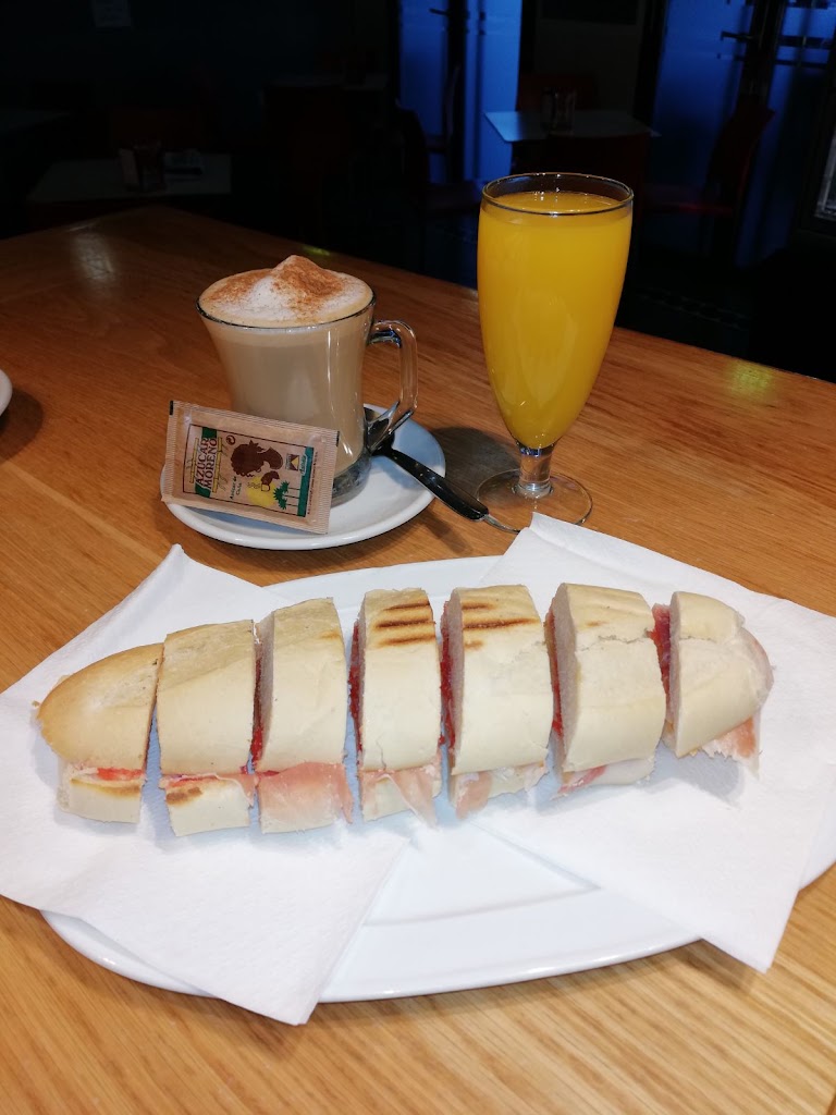 Cafeteria Bar Moreno — Cafe