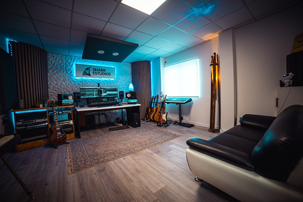 SHARK ESTUDIOS