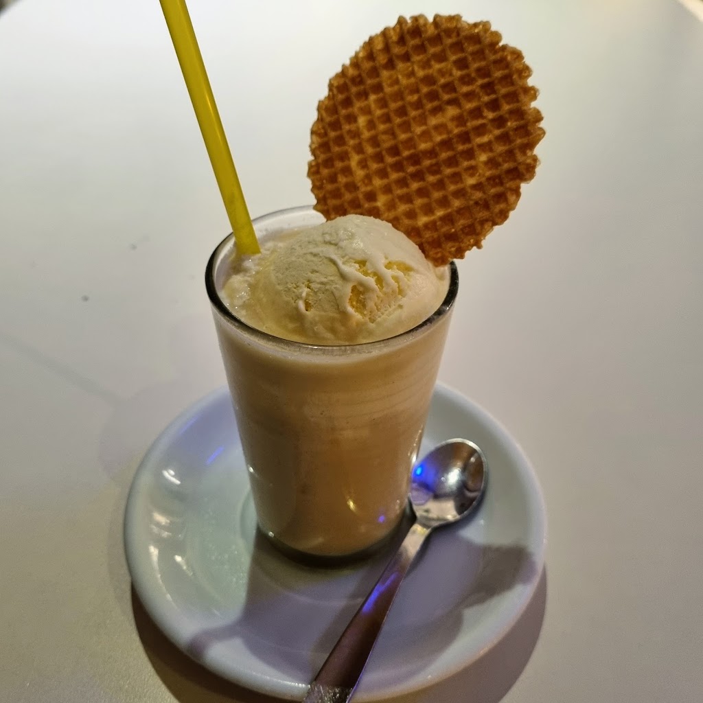Heladeria MARIA LUISA. — Cafe