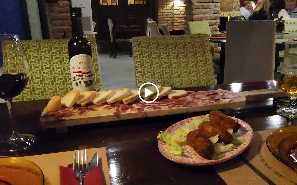 Taberna El Buho — Videos