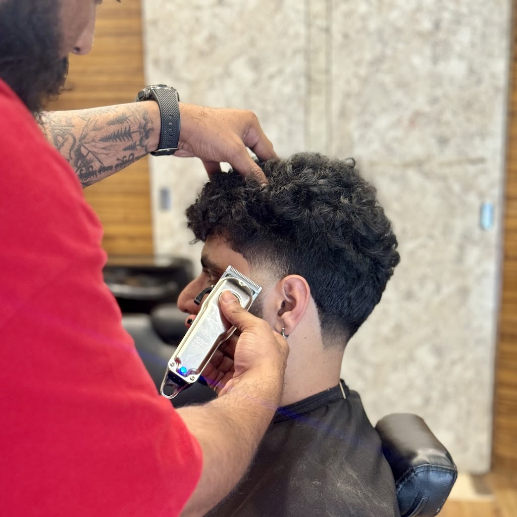 Blush And Beard Unisex Salon