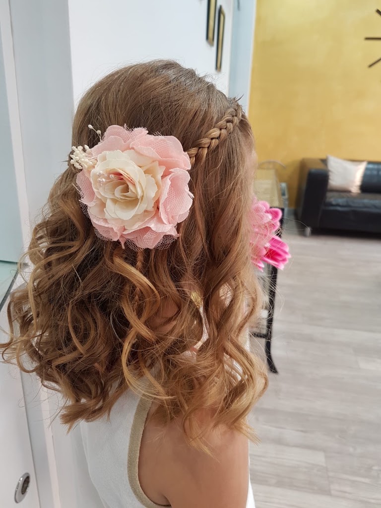 Miriam's Peluqueros — Peinado