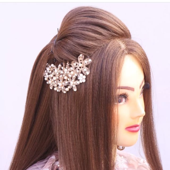 Navya Mekover And Beauty