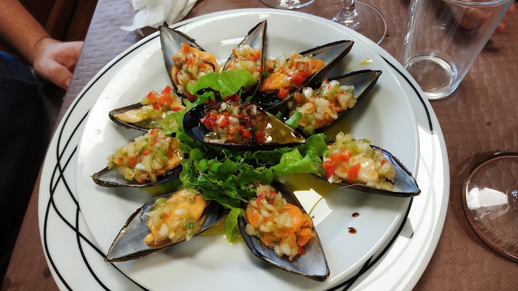 Restaurante O Cabildo — Comida y bebida