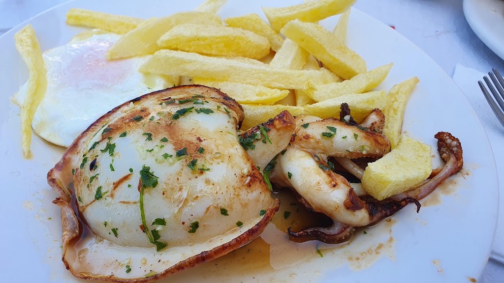 bar cerveceria hamburgueseria emilio — Papas fritas