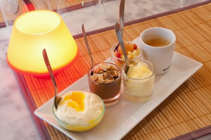 A Ma Maison Restaurant — Comida y bebida