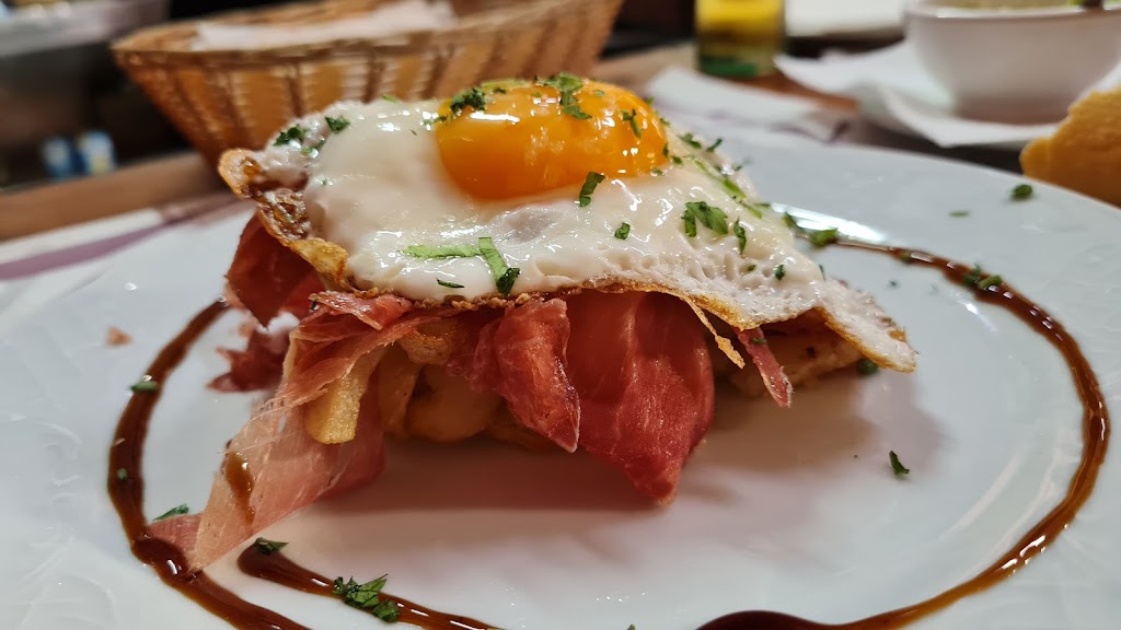 Asadero El Punto — Comida y bebida