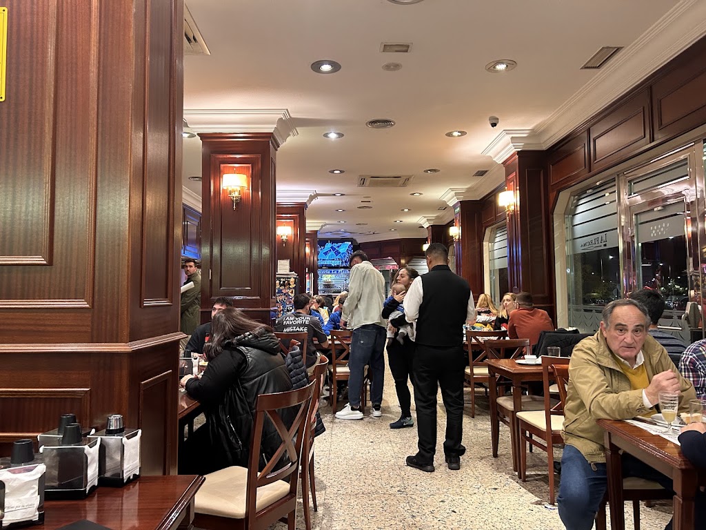 Bar La Flecha — Ambiente