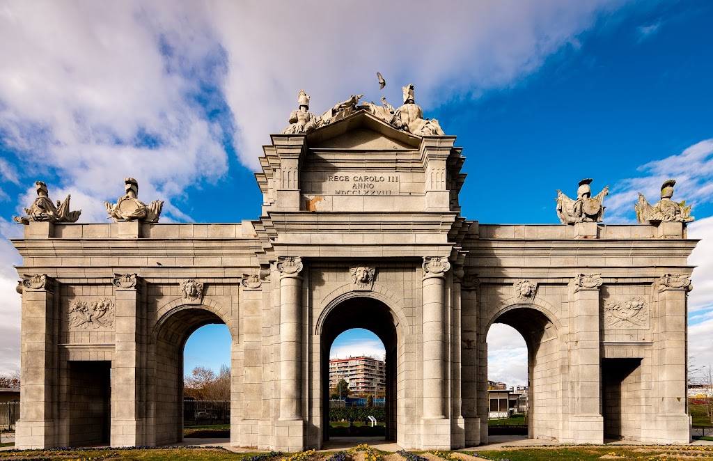 Replica de la Puerta de Alcala