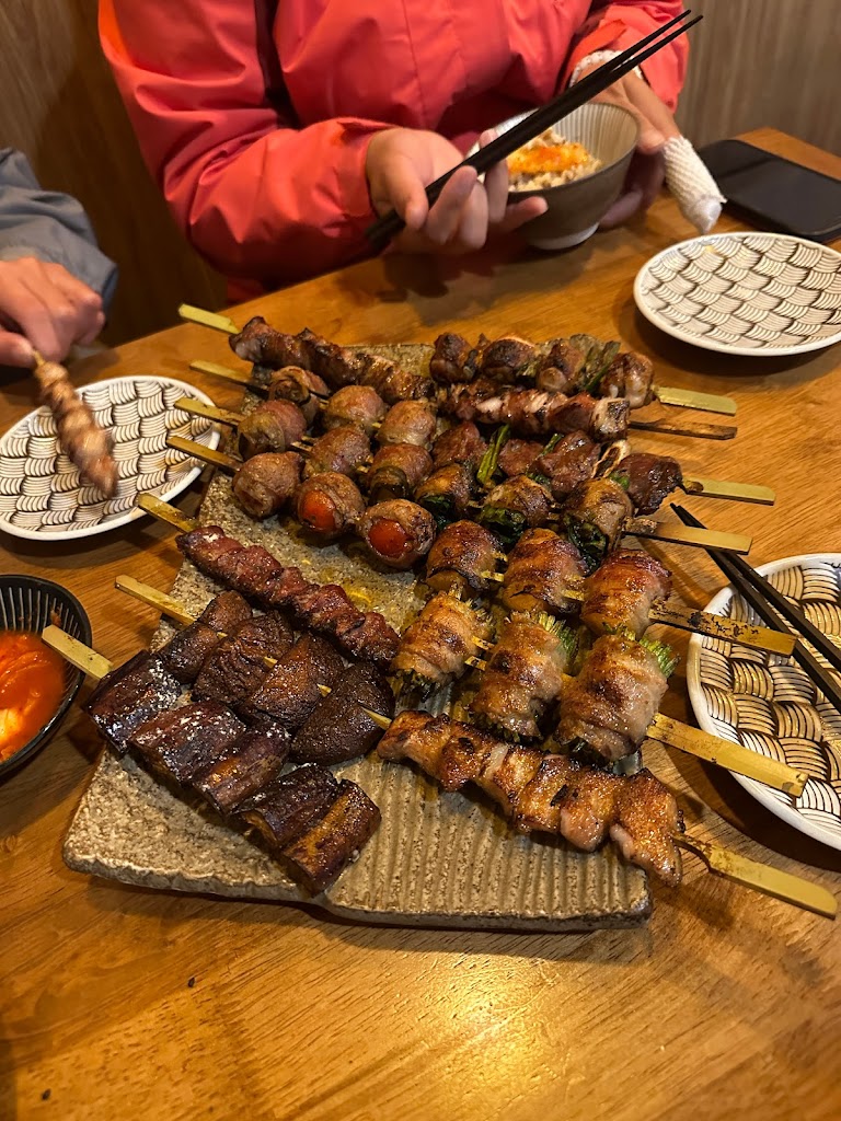 串三郎《特色美食》沙鹿日式居酒屋｜推薦｜平價燒烤｜深夜美食｜宵夜串燒｜海線宵夜美食｜隱藏美食 的照片