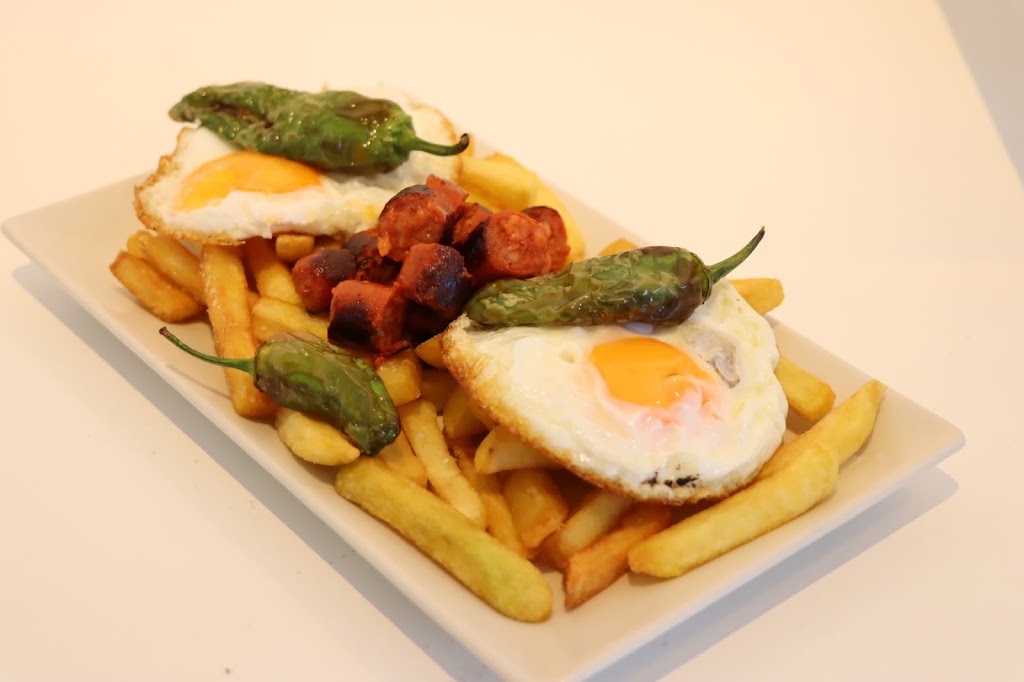 Horreos Cafe And Bar — Comida y bebida