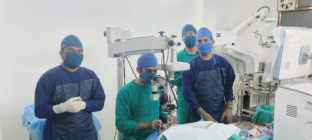 Dr Deepesh Chhablani Retina Surgeon