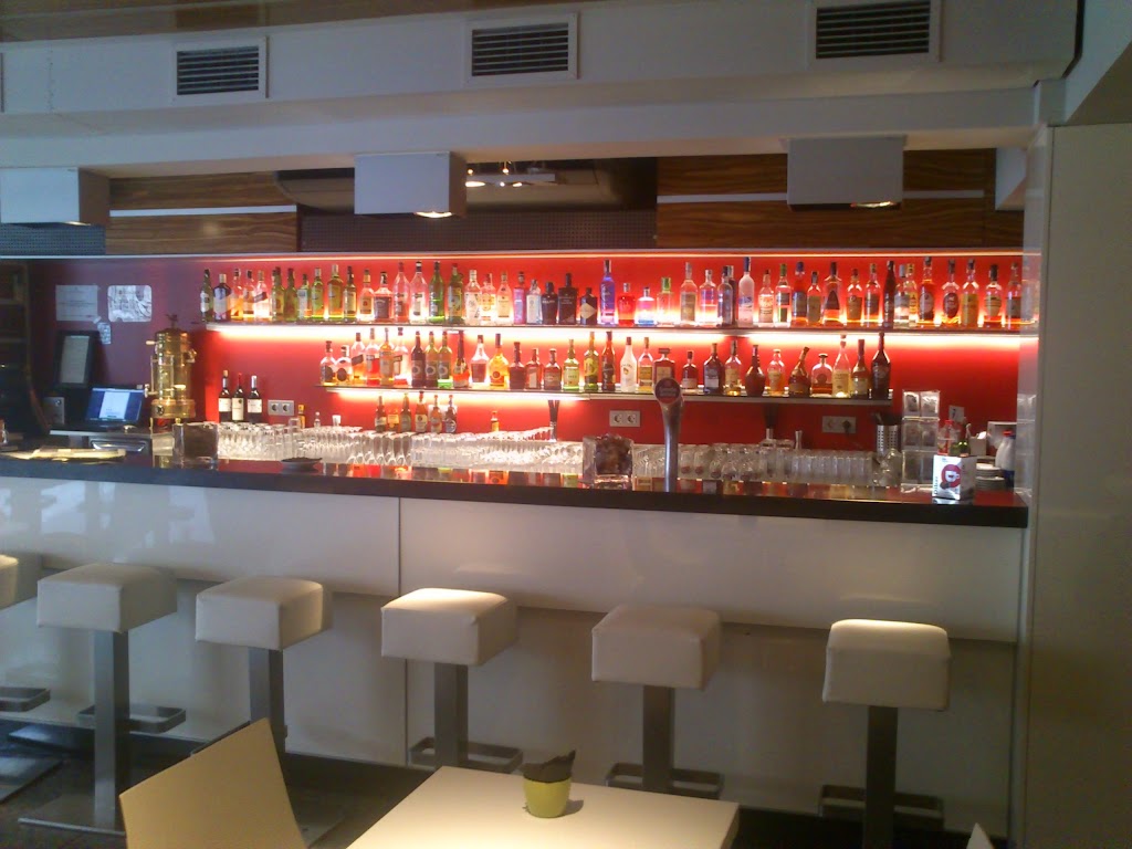 Twice Bar