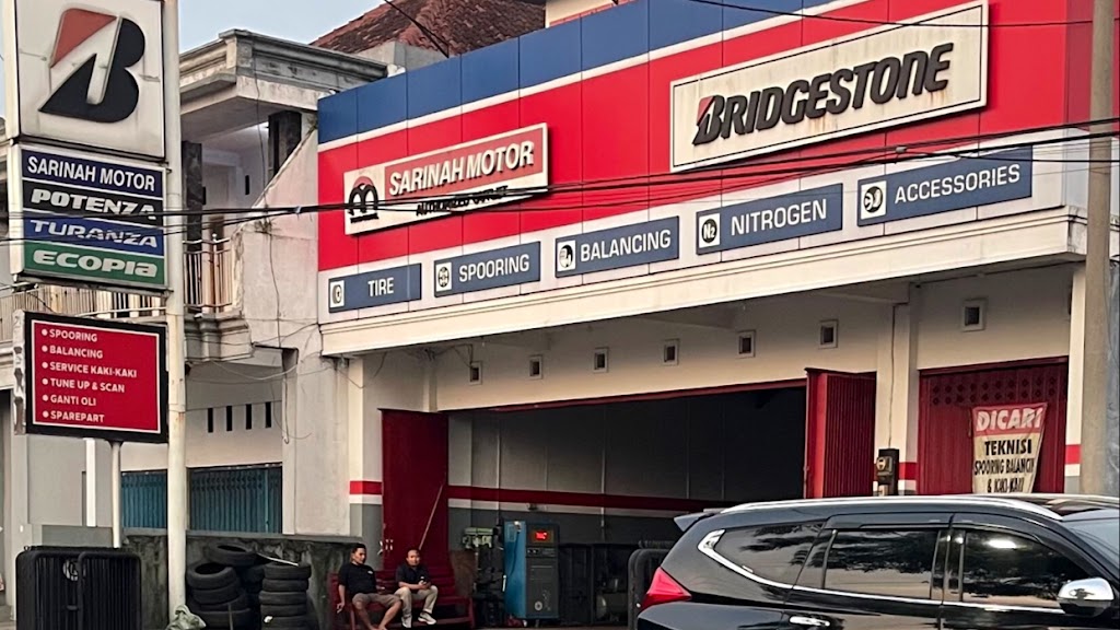 Sarinah Motor Pare