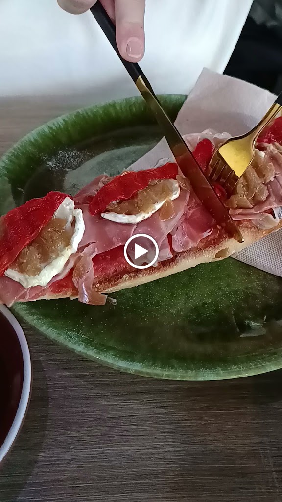 Toxino Cafe & Brunch — Videos