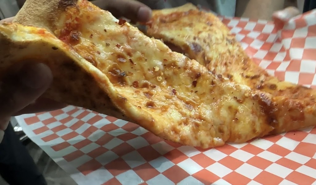 cheese pizza