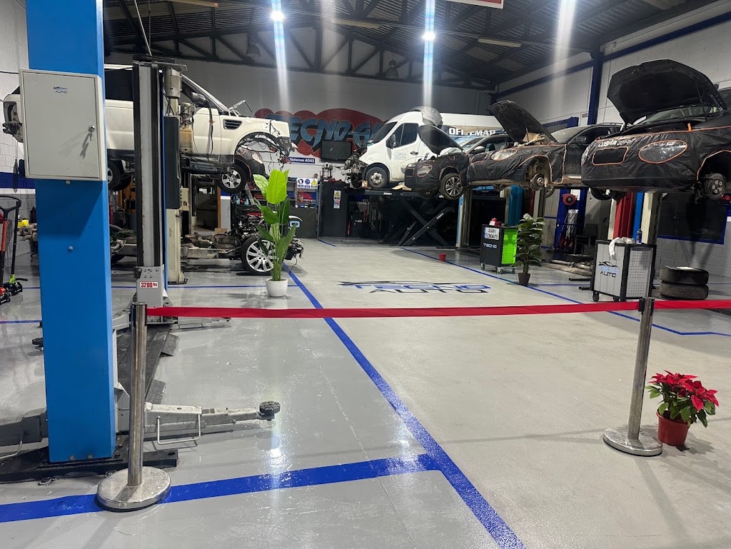 Tecnoauto-taller mecanico en martos — Interior