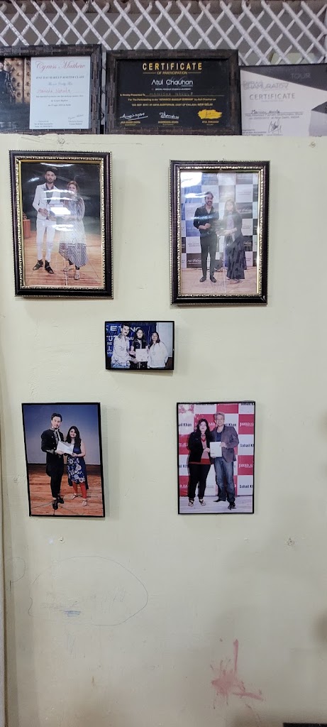 Manishamakeovers Dulhan Beauty Parlour