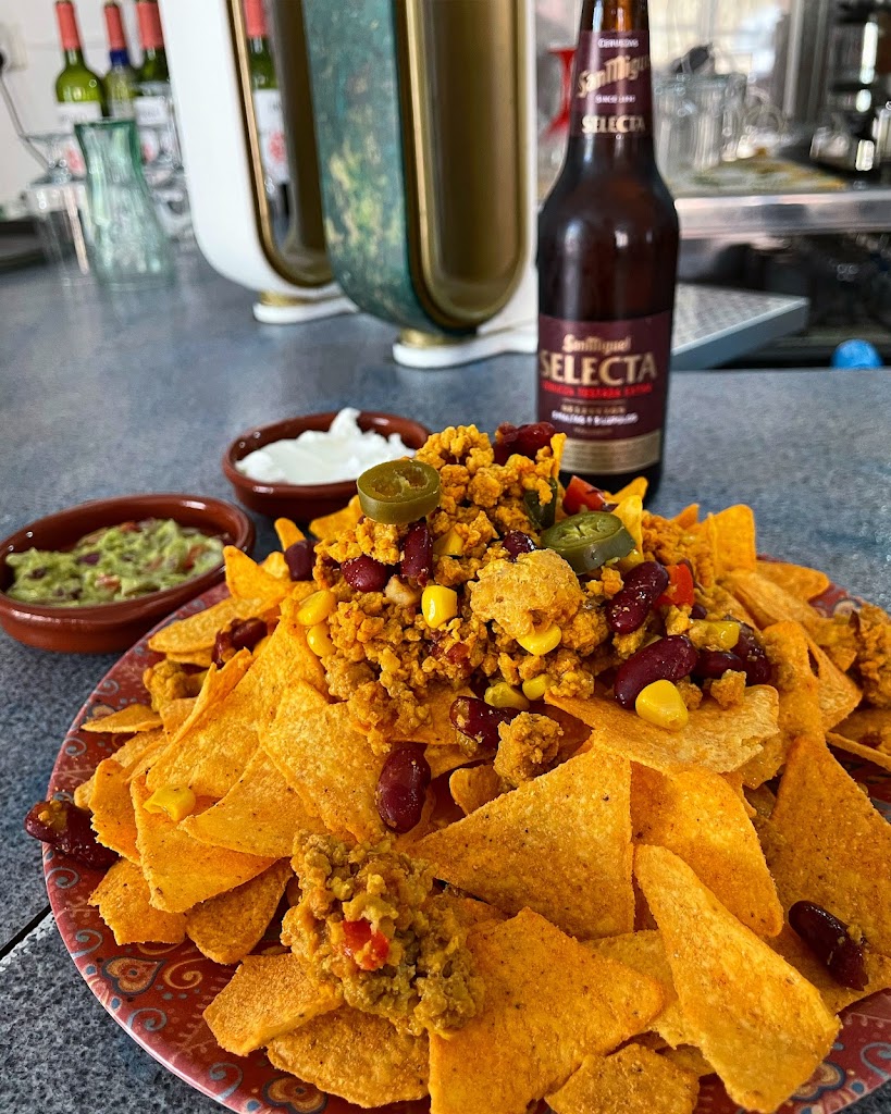 Bar Poliesportiu Bovalar Alaquas — Comida y bebida
