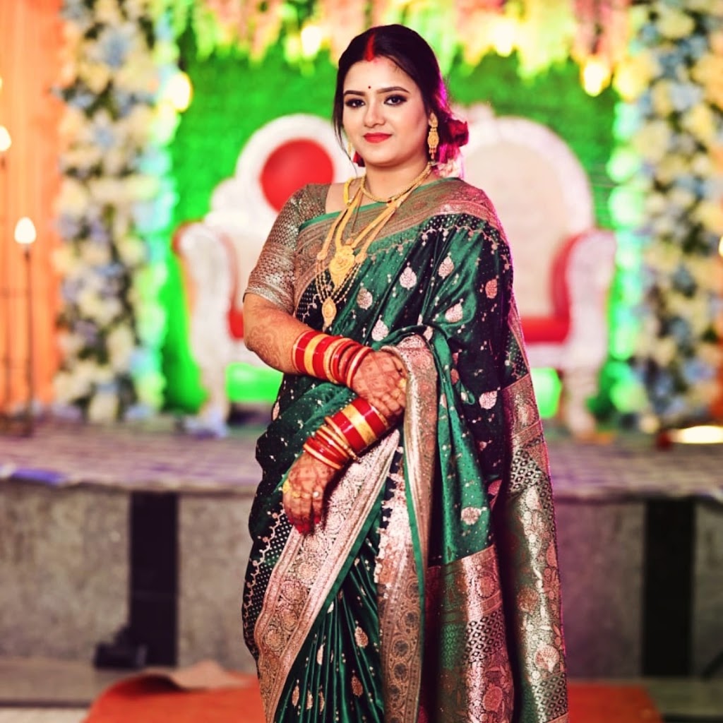 Feminine Salon N Makeovers