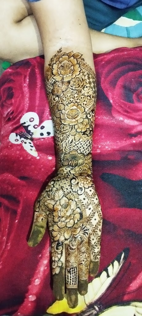 Soniyah Makeovers Beauty Parlour Makeup Artist In Mumbai