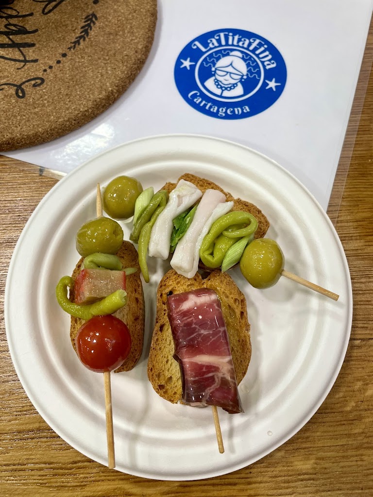 LaTitaFina — Comida y bebida