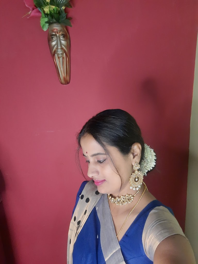 Thisha Makeover Salon