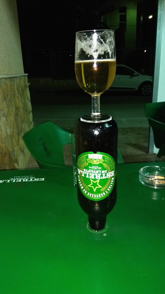 Bar Mirano — Comida y bebida