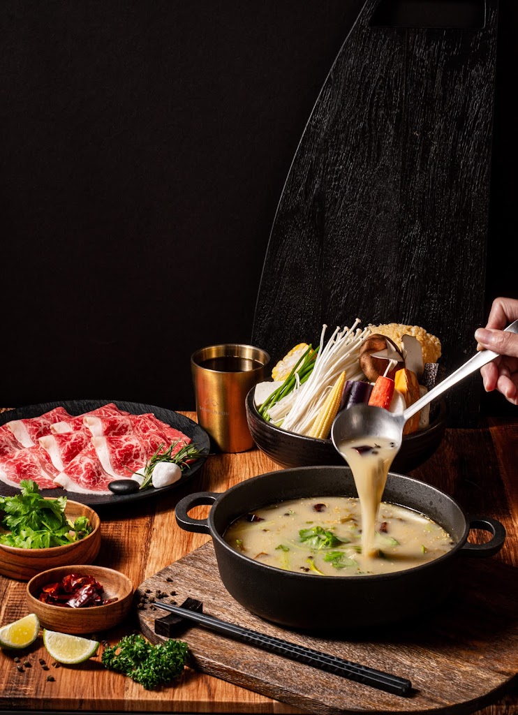 台中火鍋 森饗鍋物 Senn shabu 台中漢口館 | 西屯火鍋 | 台中火鍋推薦 | 海鮮火鍋 | 酸菜魚 | 胡椒豬肚 | 臺中高級火鍋 | 麻辣鍋 | 網紅火鍋 | 獨家口味霜淇淋 | 下午不休息餐廳 的照片