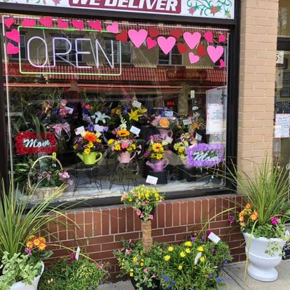 Pine Knoll Florist